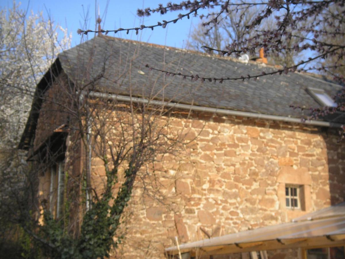 grange rénovée en pleine nature Valady Exterior foto
